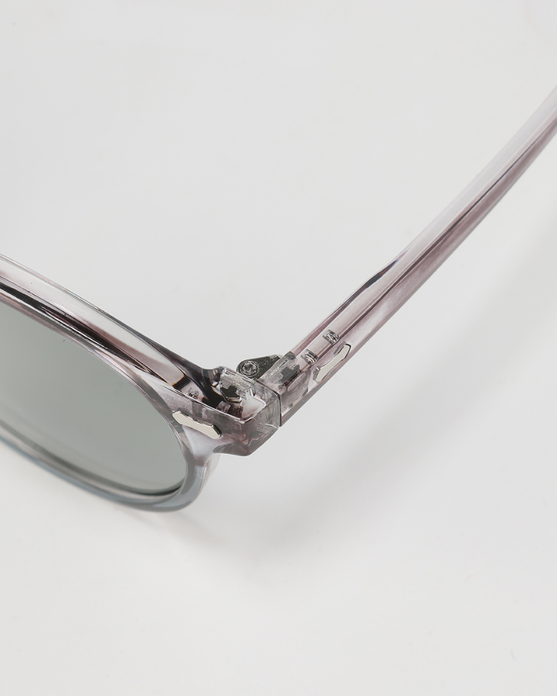Classic Polarised Sunglasses