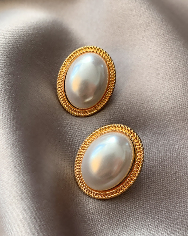 Luminous Oval Pearl Studs